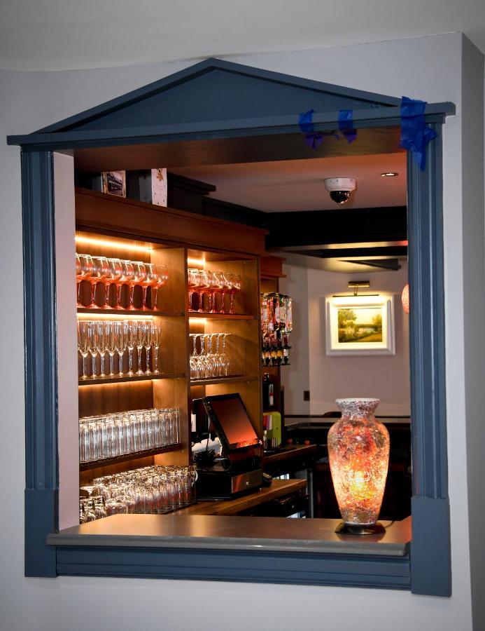 The Leitrim Inn And Blueway Lodge County Leitrim Екстериор снимка