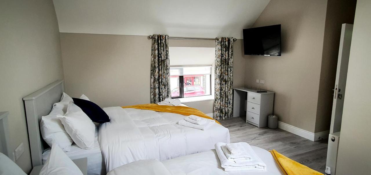 The Leitrim Inn And Blueway Lodge County Leitrim Екстериор снимка