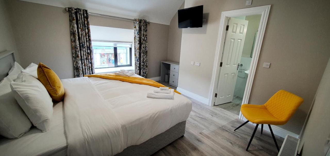 The Leitrim Inn And Blueway Lodge County Leitrim Екстериор снимка