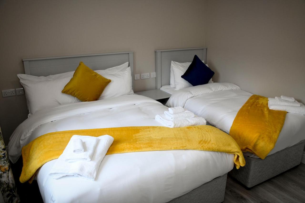 The Leitrim Inn And Blueway Lodge County Leitrim Екстериор снимка