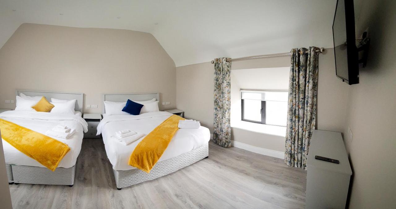 The Leitrim Inn And Blueway Lodge County Leitrim Екстериор снимка