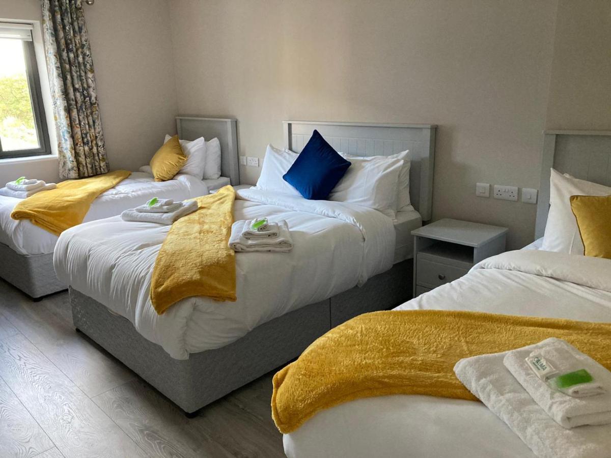 The Leitrim Inn And Blueway Lodge County Leitrim Екстериор снимка