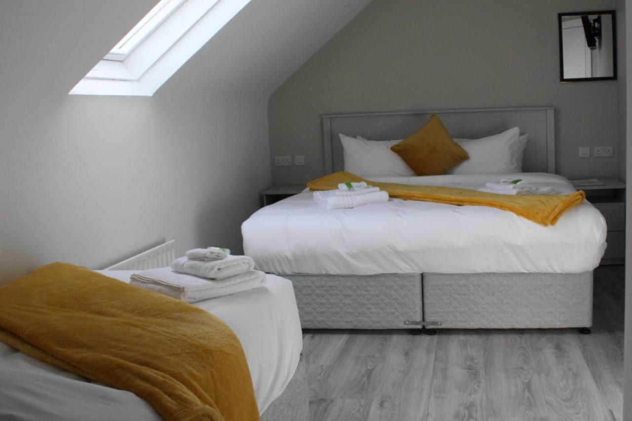 The Leitrim Inn And Blueway Lodge County Leitrim Екстериор снимка